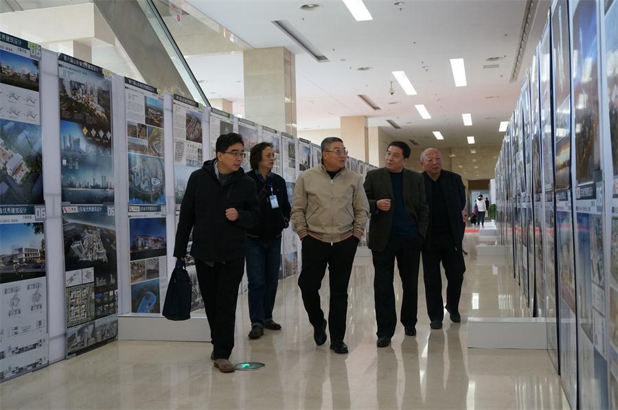 泰山喜訊:省優(yōu)秀建筑設(shè)計(jì)方案巡展暨大師講座成功舉辦!(圖6)